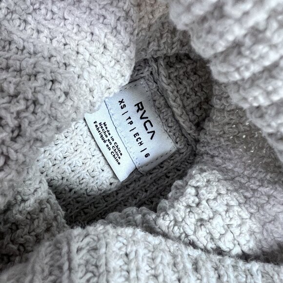 RVCA Sweater Women’s Gray Long Sleeve Pullover Size XS - Picture 10 of 10